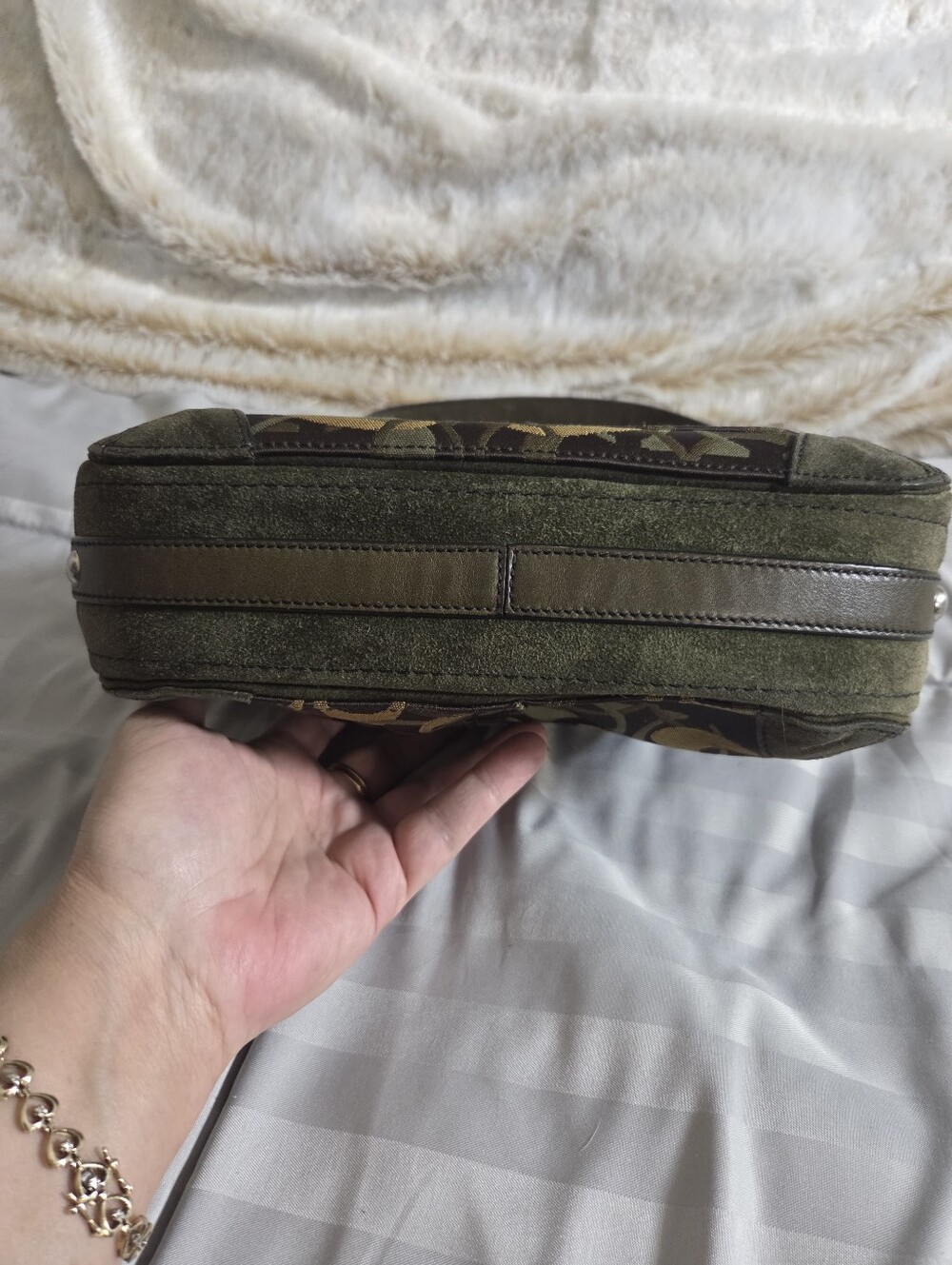 Coach Chelsea Optic Signature Bag - Picture 6 of 13